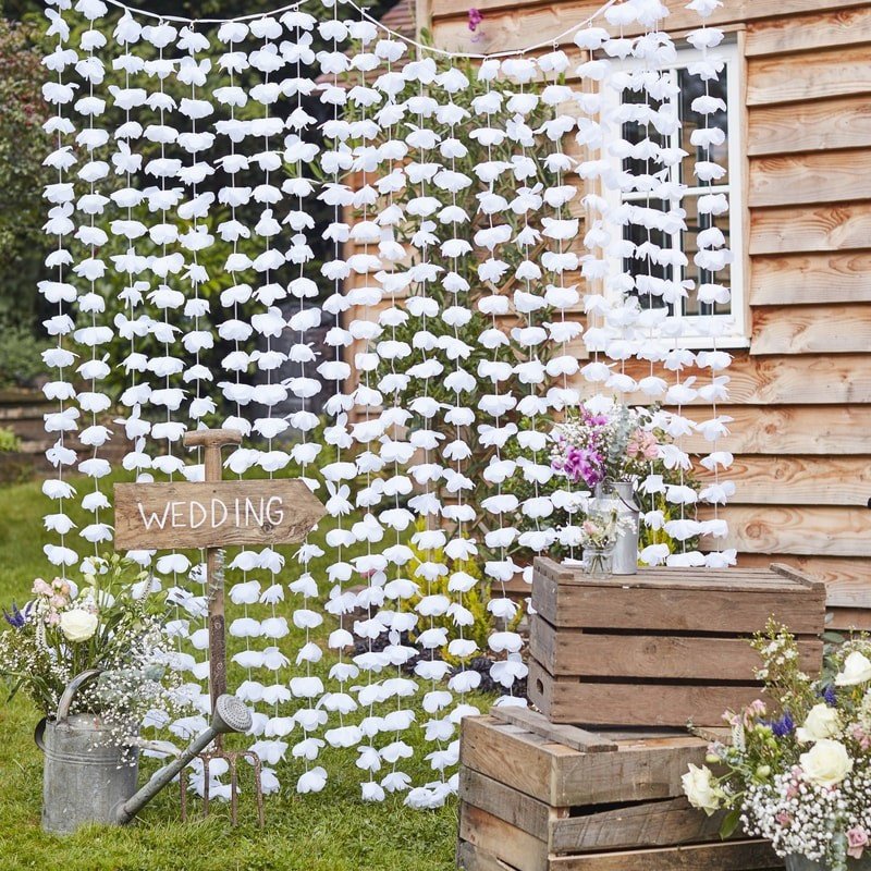 floral photo booth backdrop from etsy store