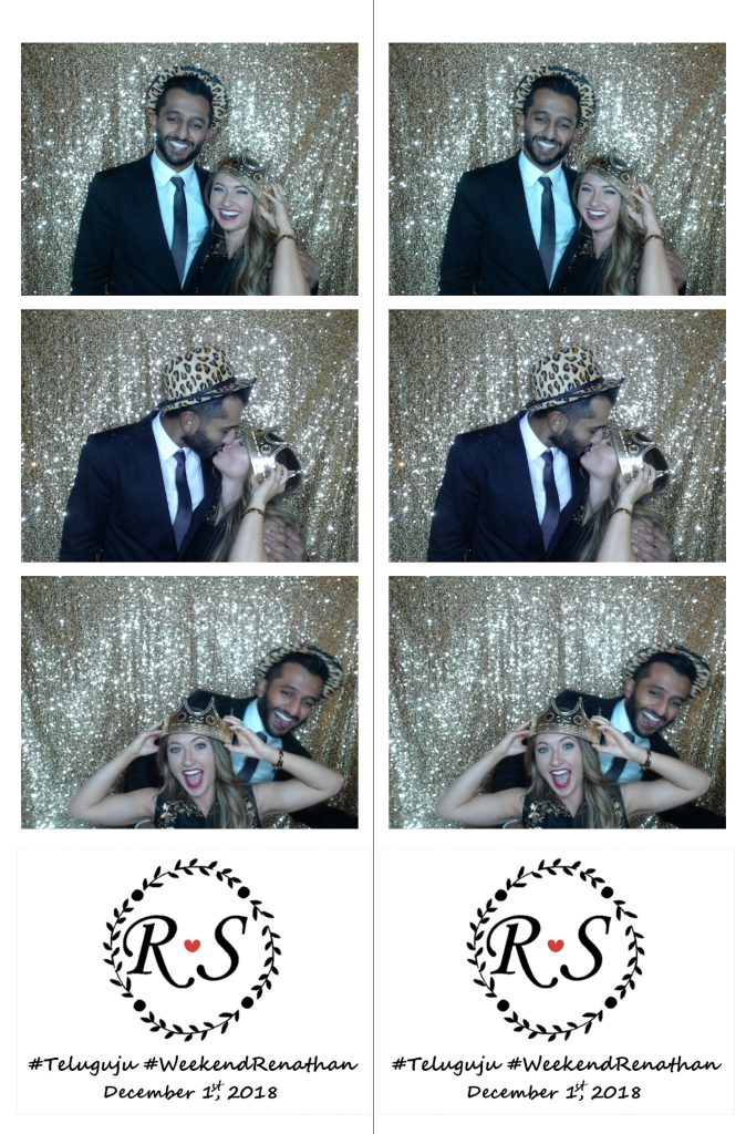 photo booths bring out everyone's romantic side!